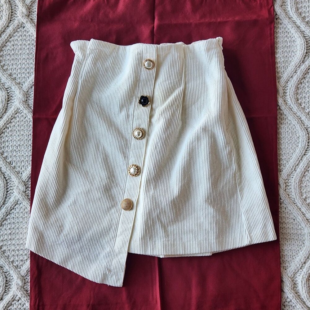Cocori Korean Boutique Corduroy Asymmetrical Cream Mini Skirt Size XS/S